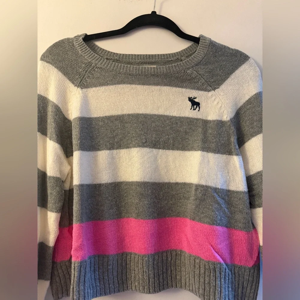 Abercrombie & Fitch cropped sweater